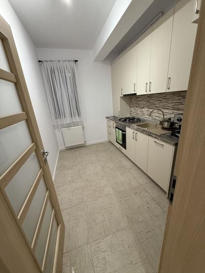 Apartament cu 2 camere semidecomandat în Giroc