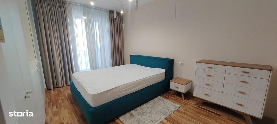 Apartament cu 3 camere în Mihai Bravu