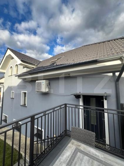 Casă individuală cu 10 camere cu Canalizare în Dezmir
