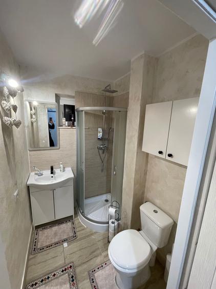 Apartament cu 2 camere decomandat în Ostra