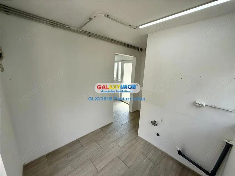 Spațiu comercial, de 20 mp, în Uverturii