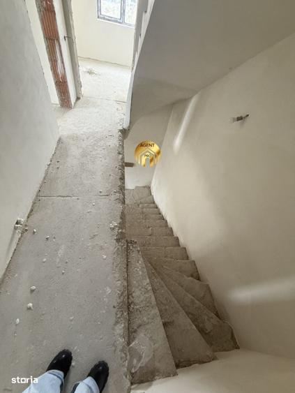 Casă cu 4 camere în Central