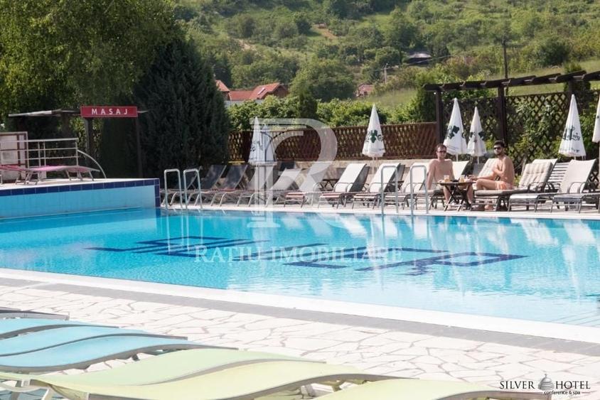 Spațiu comercial, de 2,000 mp, în Spitalul Județean