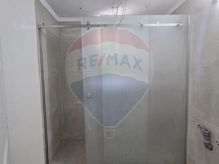 Apartament cu 2 camere semidecomandat în Crângași
