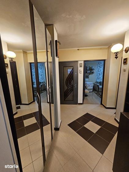 Apartament cu 2 camere decomandat în Central