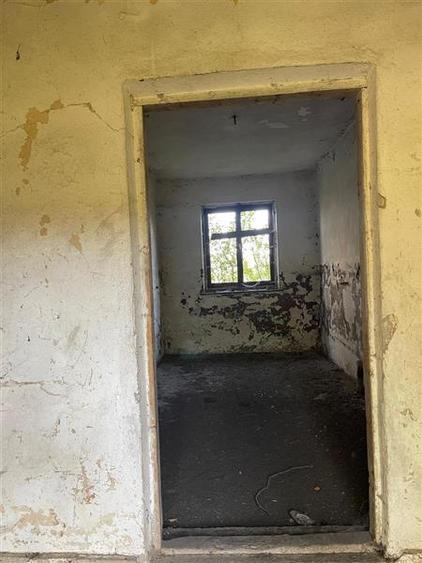 Casă cu 4 camere cu Teren 450 Mp în Est