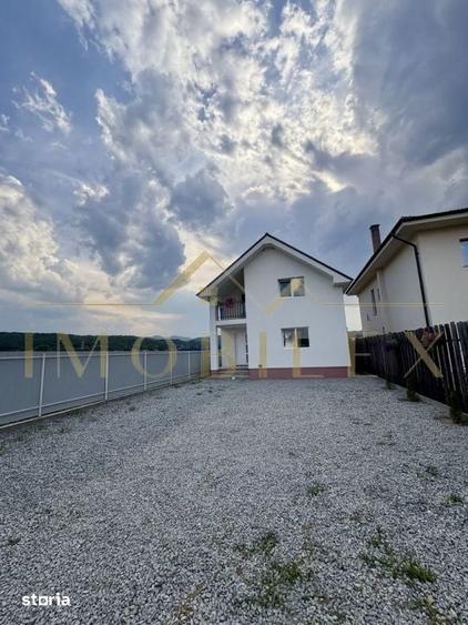 Casă cu 5 camere cu Teren 500 Mp în Gilău