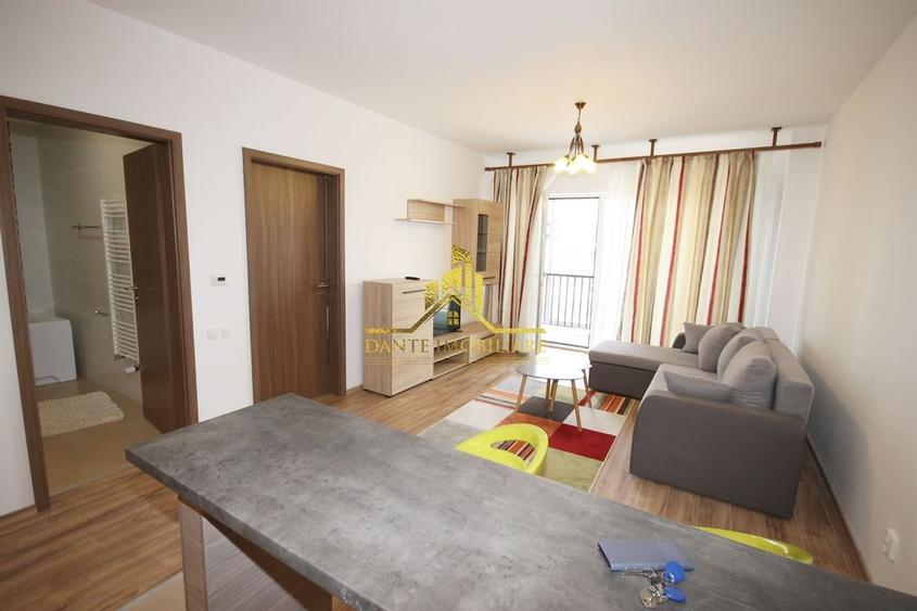 Apartament cu 2 camere semidecomandat, mobilat în Bună Ziua
