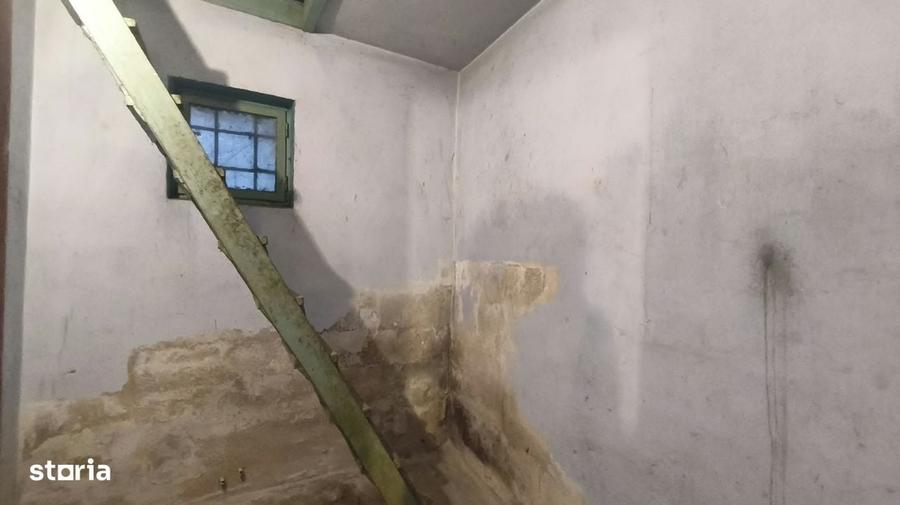 Casă cu 2 camere în Cozia