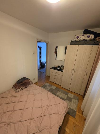 Apartament cu 2 camere semidecomandat în Apusului