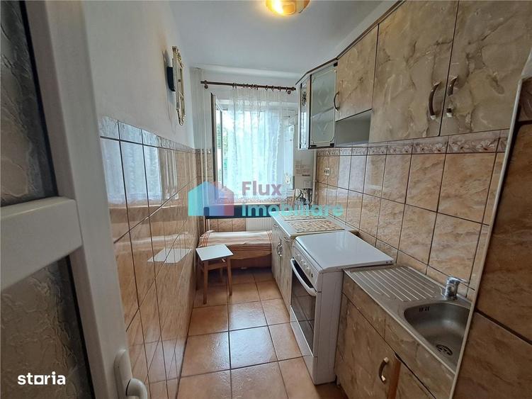 Apartament cu 2 camere nedecomandat în George Enescu