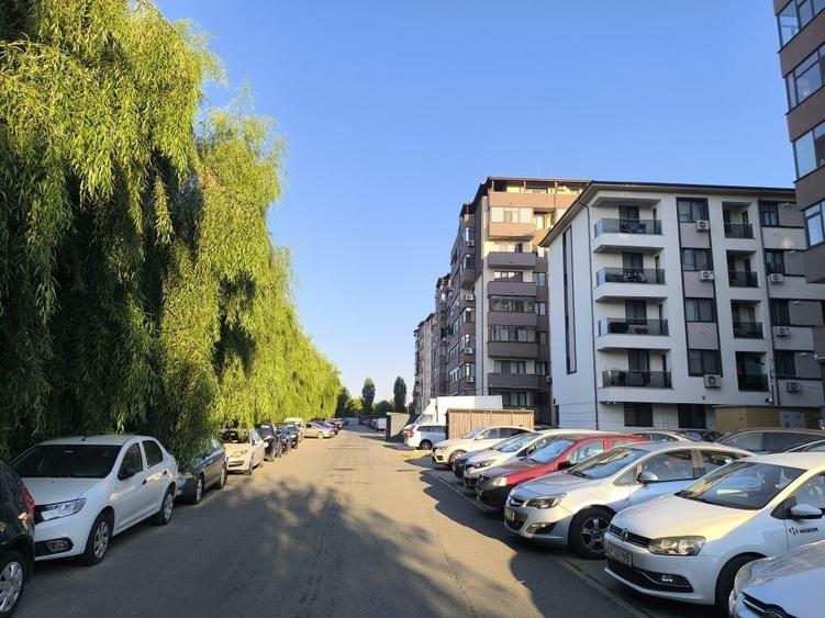 Apartament cu 2 camere decomandat în Roșu
