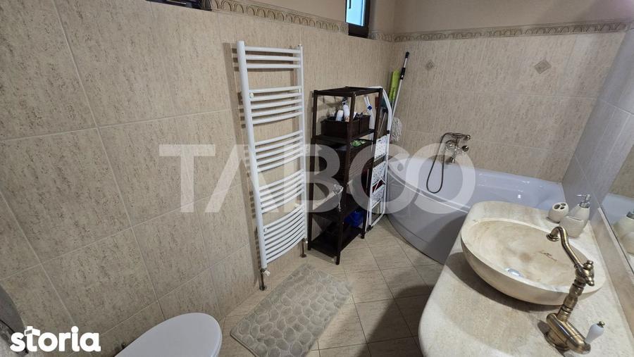 Apartament cu 2 camere decomandat, mobilat în Central — fotografia 3