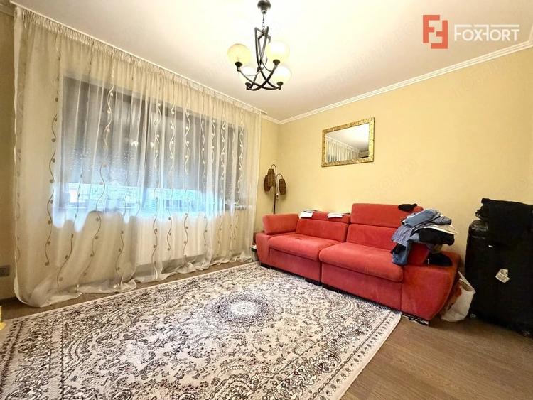 Casă cu 5 camere cu Teren 1000 Mp în Braytim