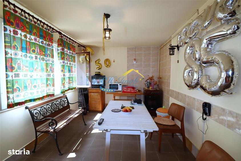 Casă cu 4 camere cu Teren 463 Mp în Central