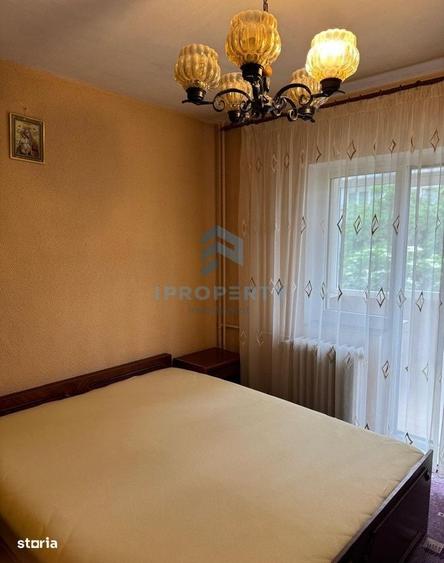 Apartament cu 2 camere decomandat în Văcăresti