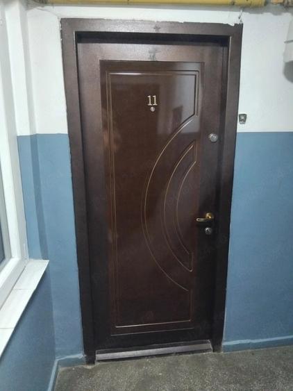 Apartament cu 2 camere semidecomandat în Berceni