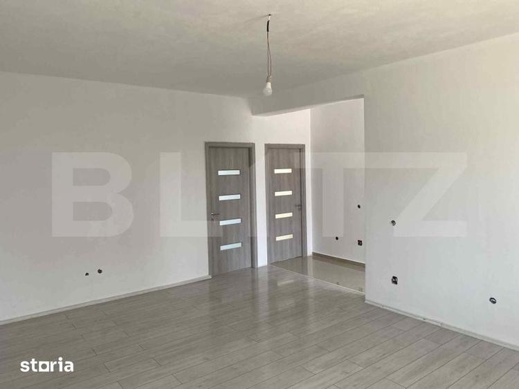 Casă cu 4 camere cu Teren 300 Mp în Malu Mare