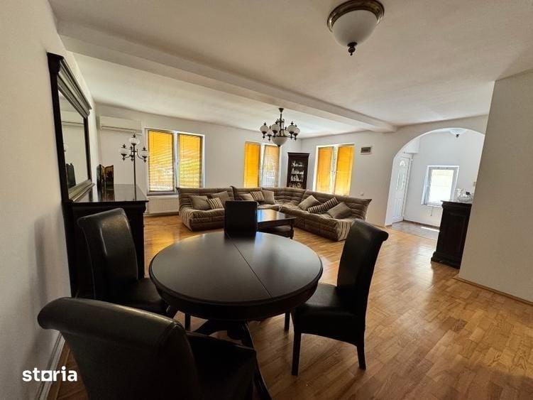 Casă cu 4 camere cu Teren 320 Mp în Dumbrăvița