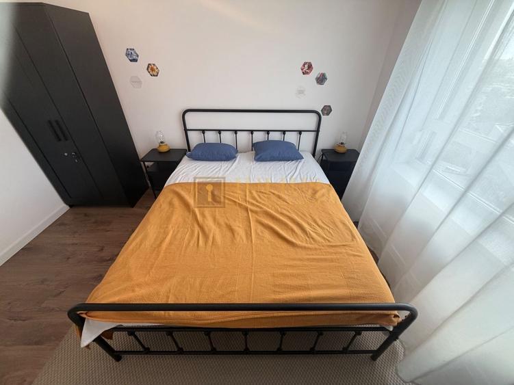 Apartament cu 2 camere semidecomandat, mobilat în Central