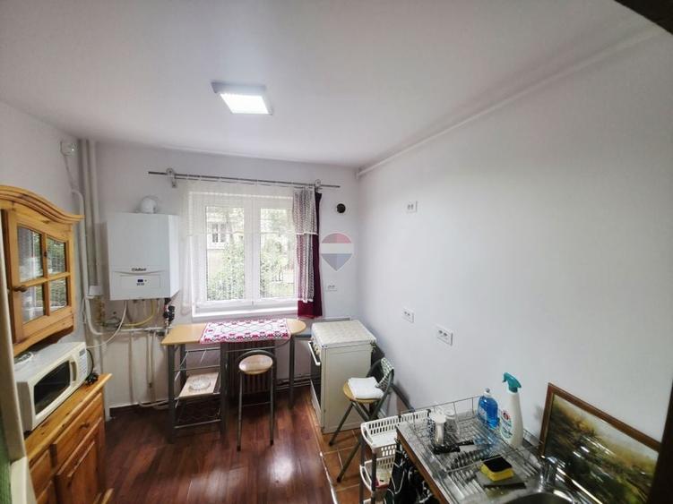 Apartament cu 2 camere decomandat, mobilat în Mărăței