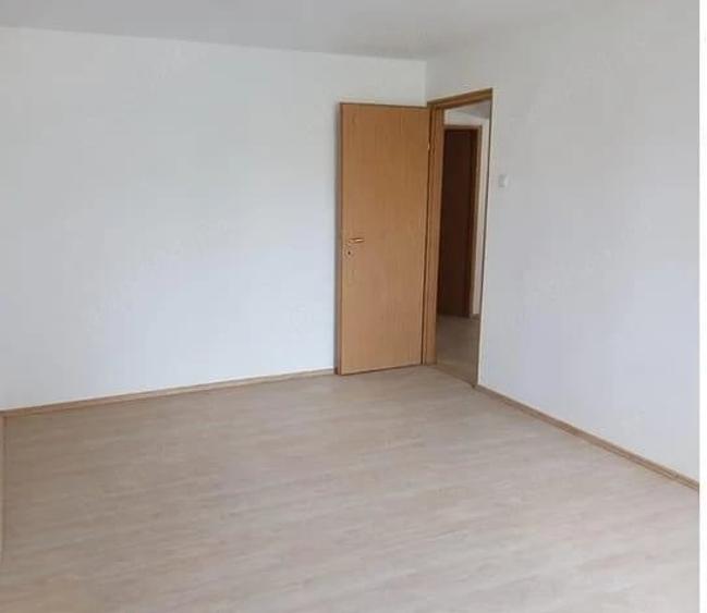 Spațiu comercial, de 80 mp, în Central