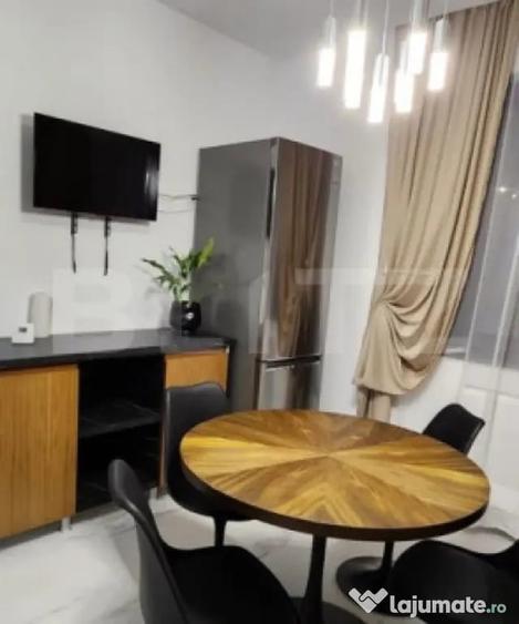 Casă cu 4 camere cu Teren 300 Mp în Valea Adâncă