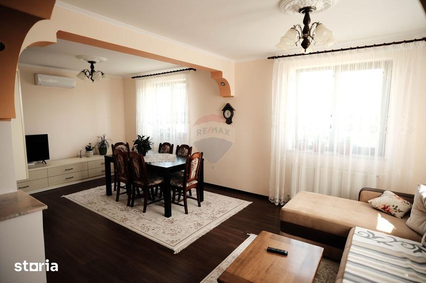 Casă cu 4 camere cu Teren 400 Mp în Central