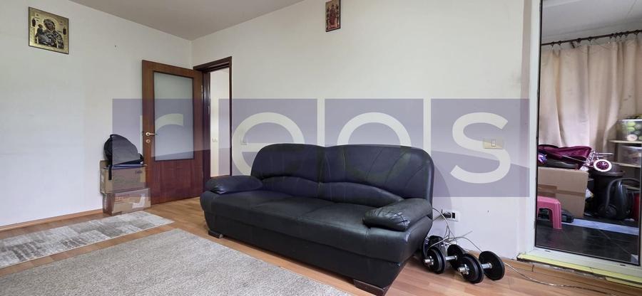 Apartament cu 3 camere decomandat în Dristor