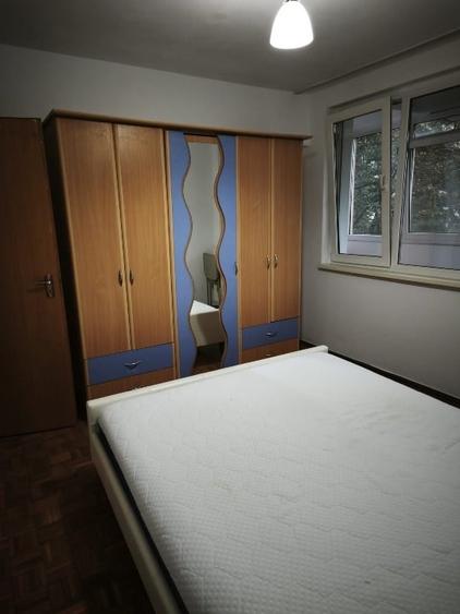 Apartament cu 2 camere semidecomandat, mobilat în Baba Novac