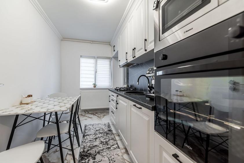 Apartament cu 3 camere decomandat, mobilat în Aurel Vlaicu