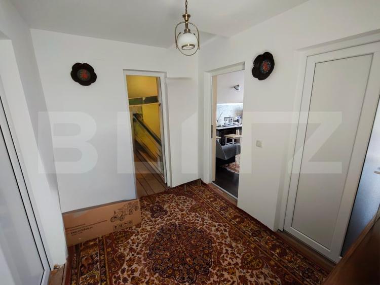Casă individuală cu 8 camere cu Teren 450 Mp în Zărnești