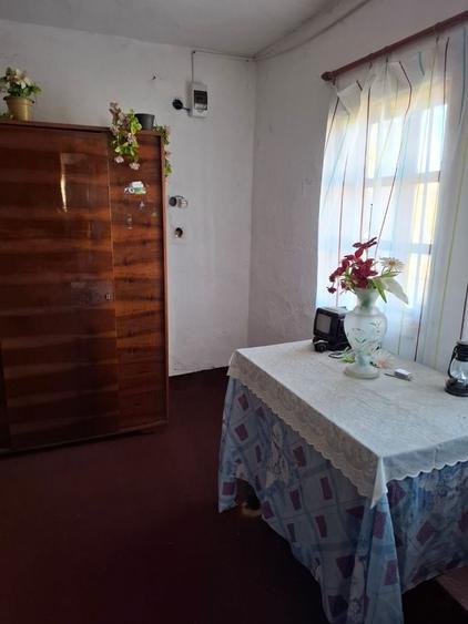 Casă cu 4 camere în Pietroșani