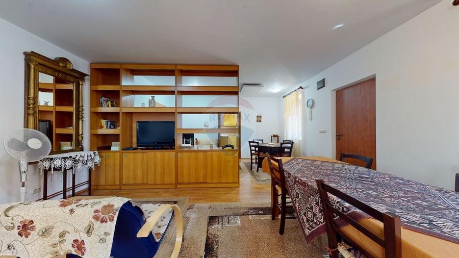 Casă individuală cu 3 camere cu Teren 1049 Mp în Satulung