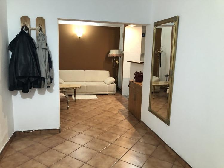 Apartament cu 2 camere semidecomandat, mobilat în Ultracentral