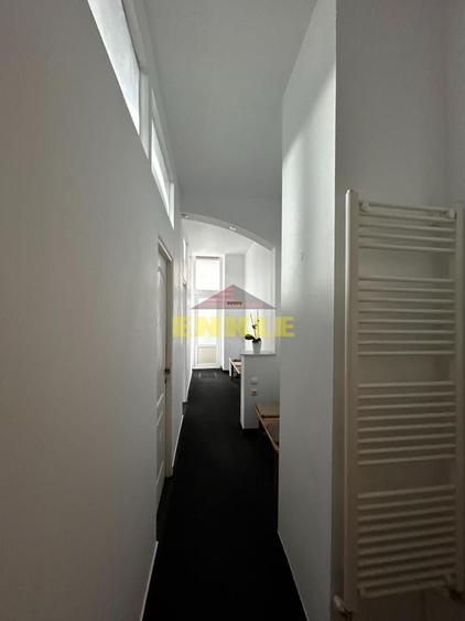 Spațiu comercial, de 50 mp, în Central