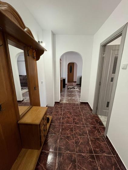 Apartament cu 2 camere semidecomandat în Ultracentral