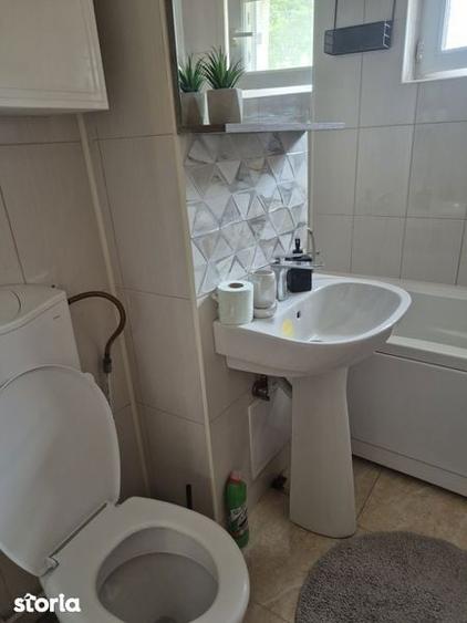 Vand apartament 3 camere semidecomandat - 8