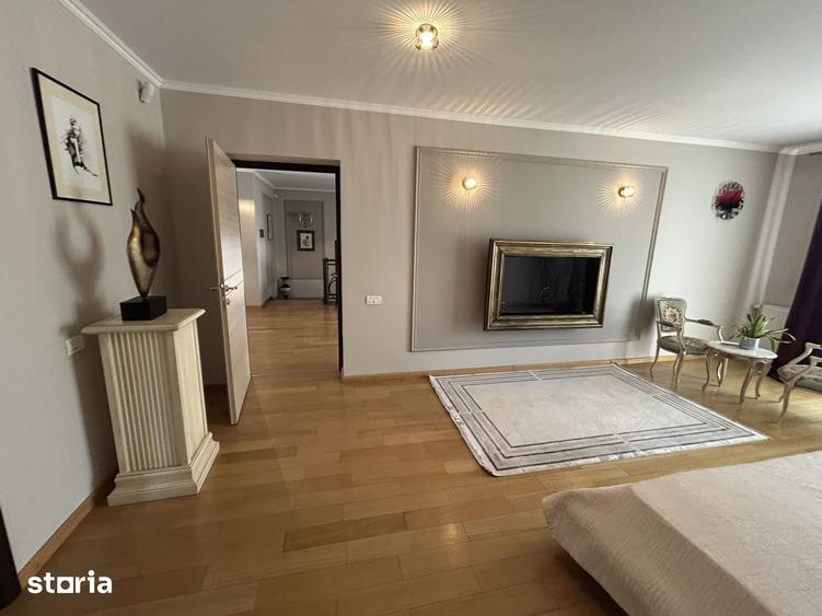 Casă cu 5 camere cu Teren 845 Mp în Aradul Nou
