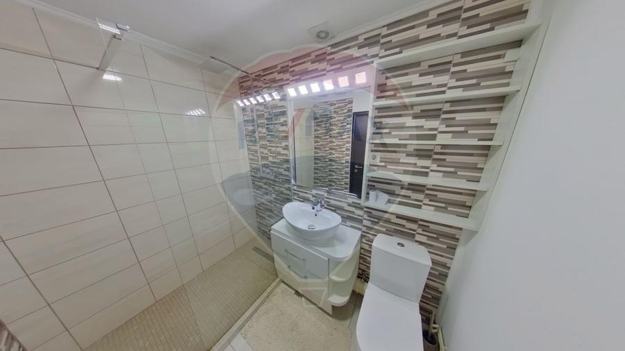 Apartament cu 2 camere, mobilat în Central