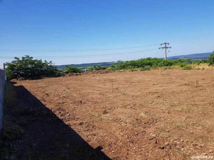 Teren de 1800 mp, în Schela