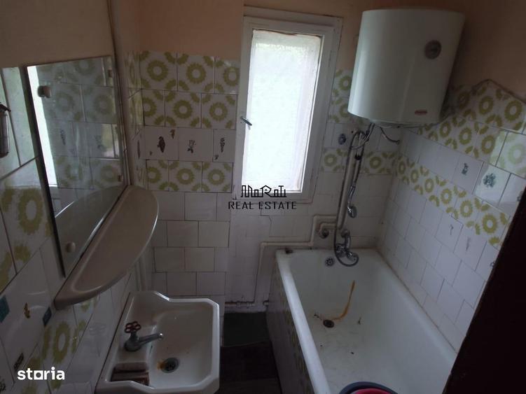 Casă cu 4 camere cu Teren 2651 Mp în Rișculița