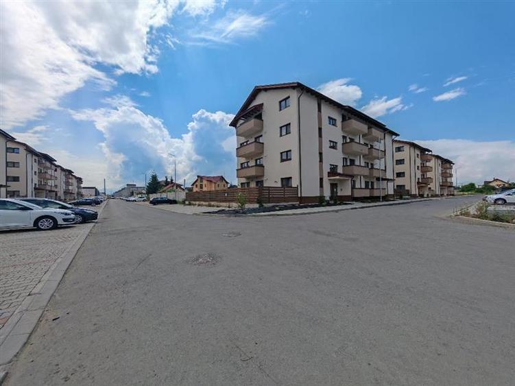 Apartament cu 2 camere decomandat, mobilat în Sânpetru
