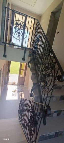 Casă cu 4 camere în Pata