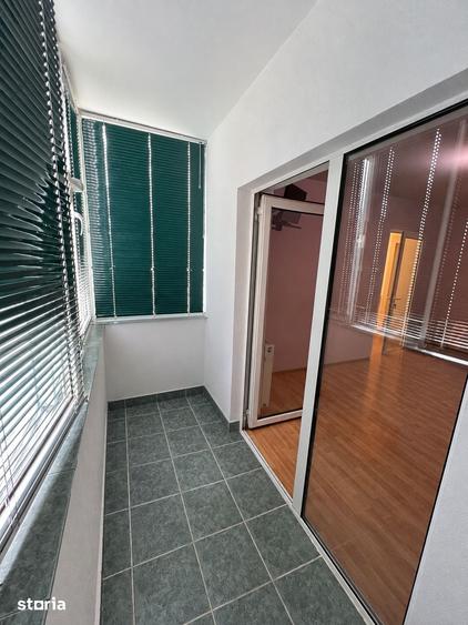 Apartament cu 4 camere în Est