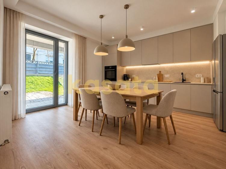 Apartament cu 3 camere decomandat în Tei