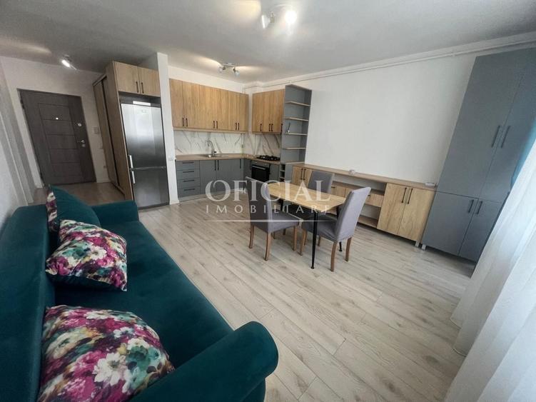 Apartament cu 2 camere semidecomandat, mobilat în Florești