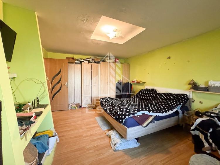 Apartament cu 4 camere decomandat, mobilat în Steaua