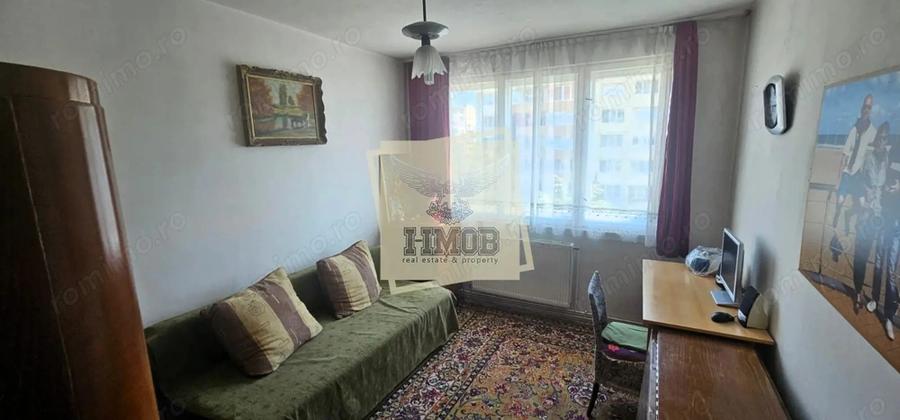 Apartament cu 2 camere semidecomandat, mobilat în Mihai Viteazul