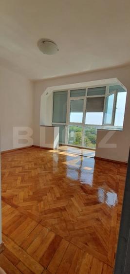 Apartament de vanzare, cu 3 camere, 63 mp, zona Cameliei - 11
